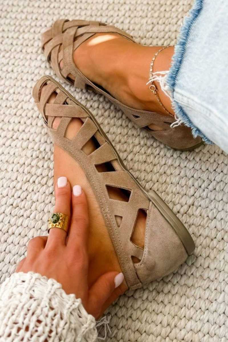 Sandalias planas de punta abierta