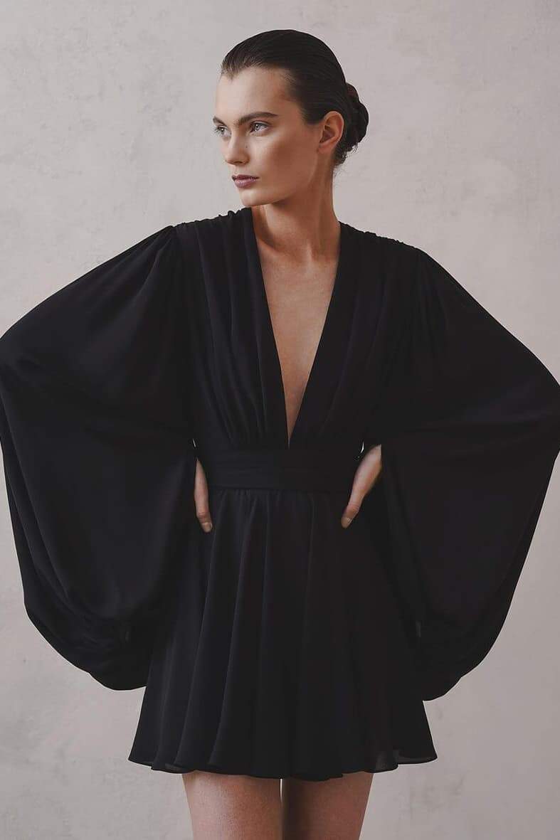Amelia Deep V Cuello Mini Vestido