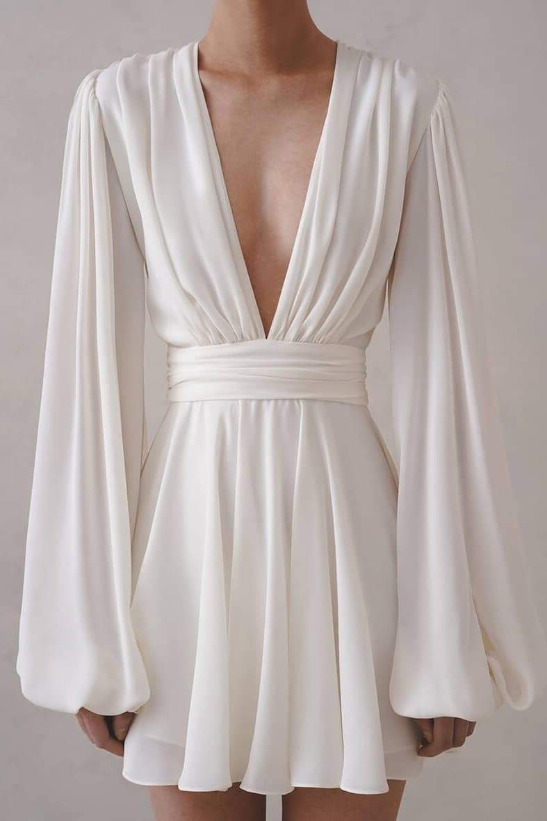 Amelia Deep V Cuello Mini Vestido