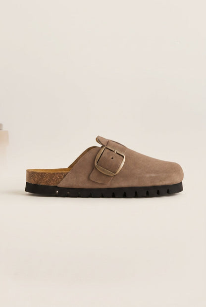 Zapatos cómodos tipo zueco - Ante marrón