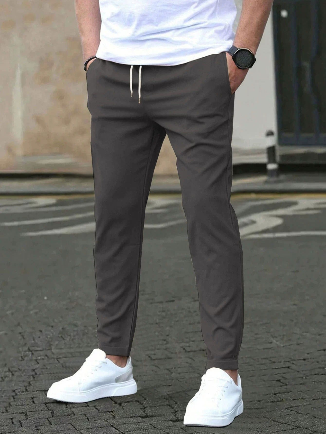 Performance Chinos