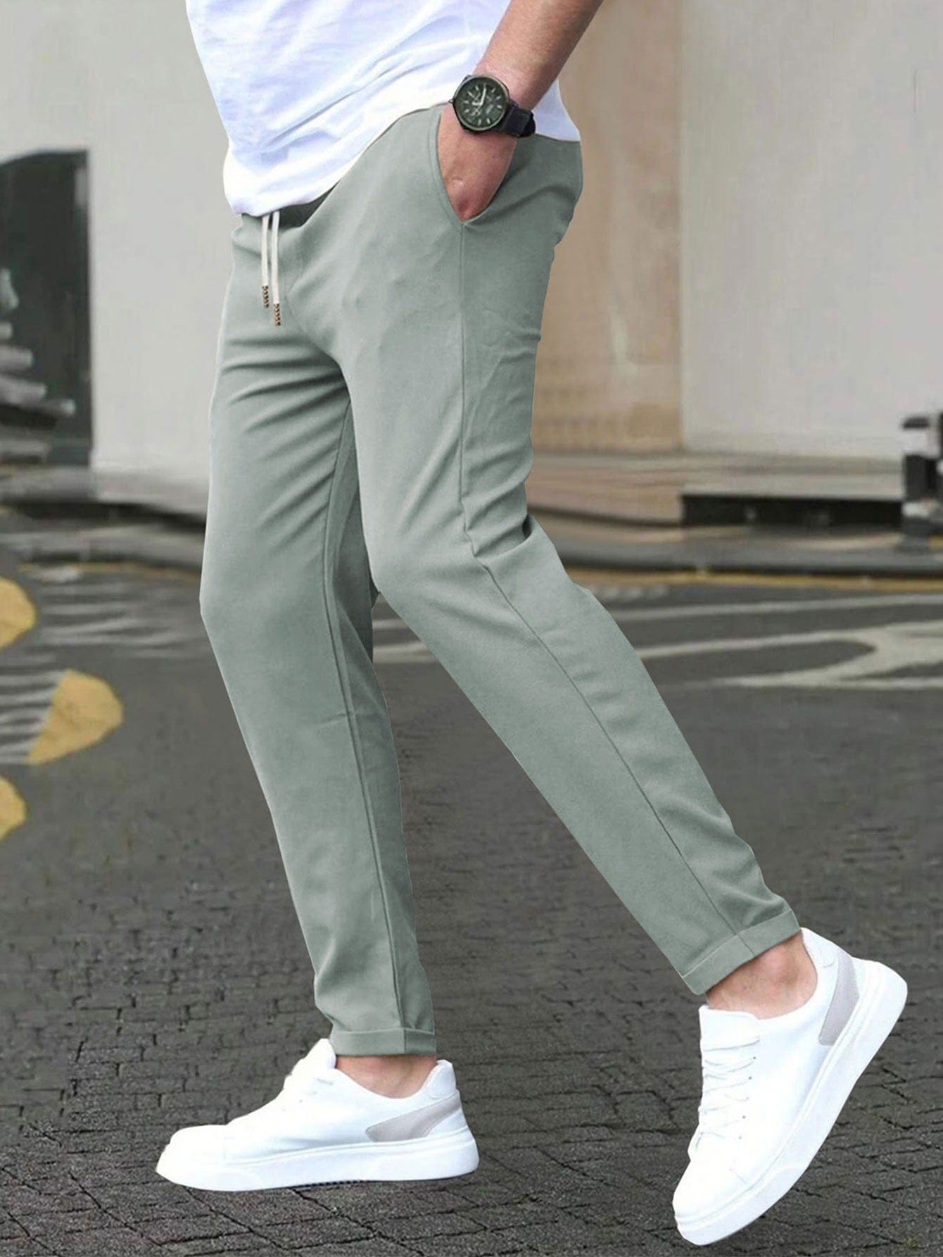 Performance Chinos