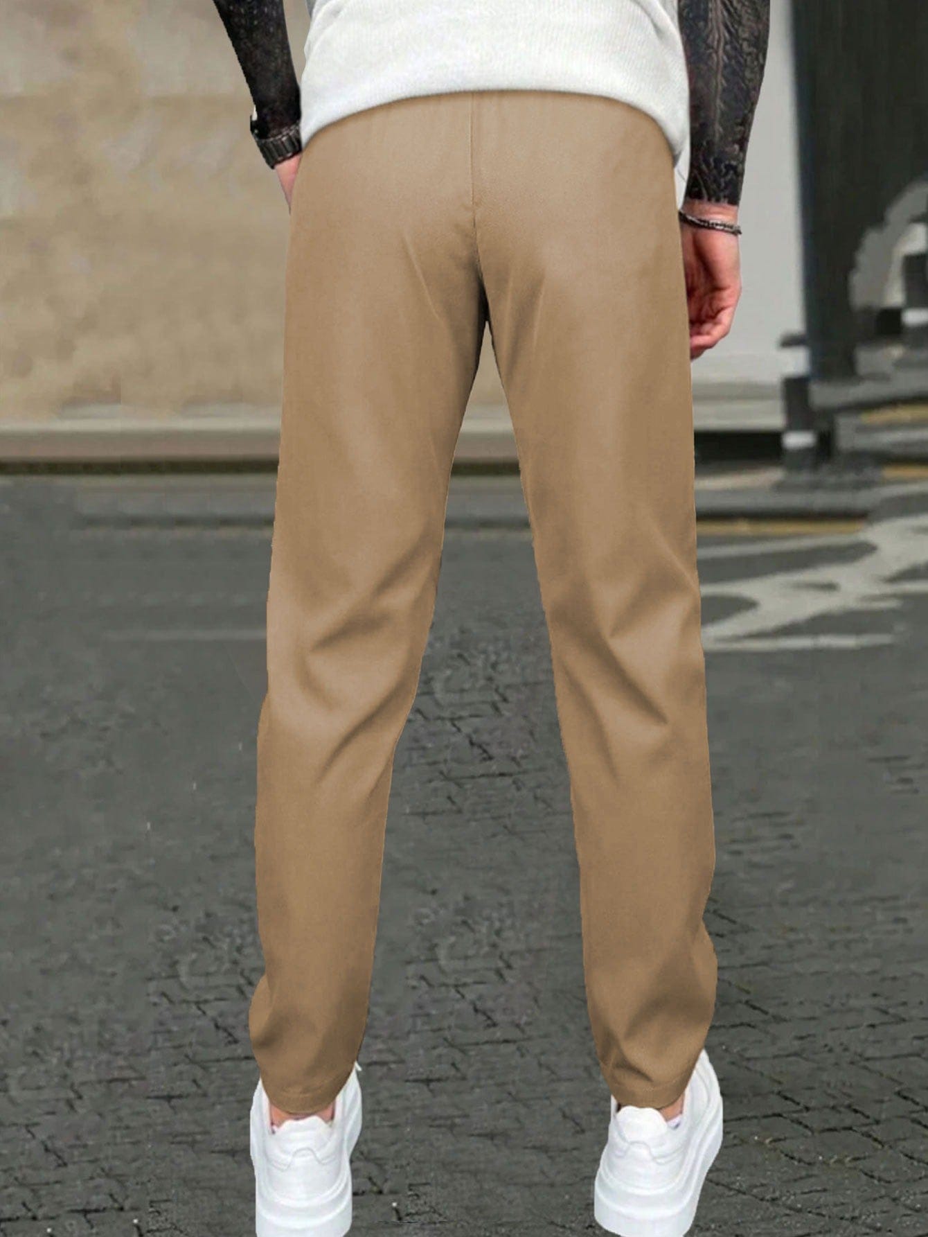Performance Chinos