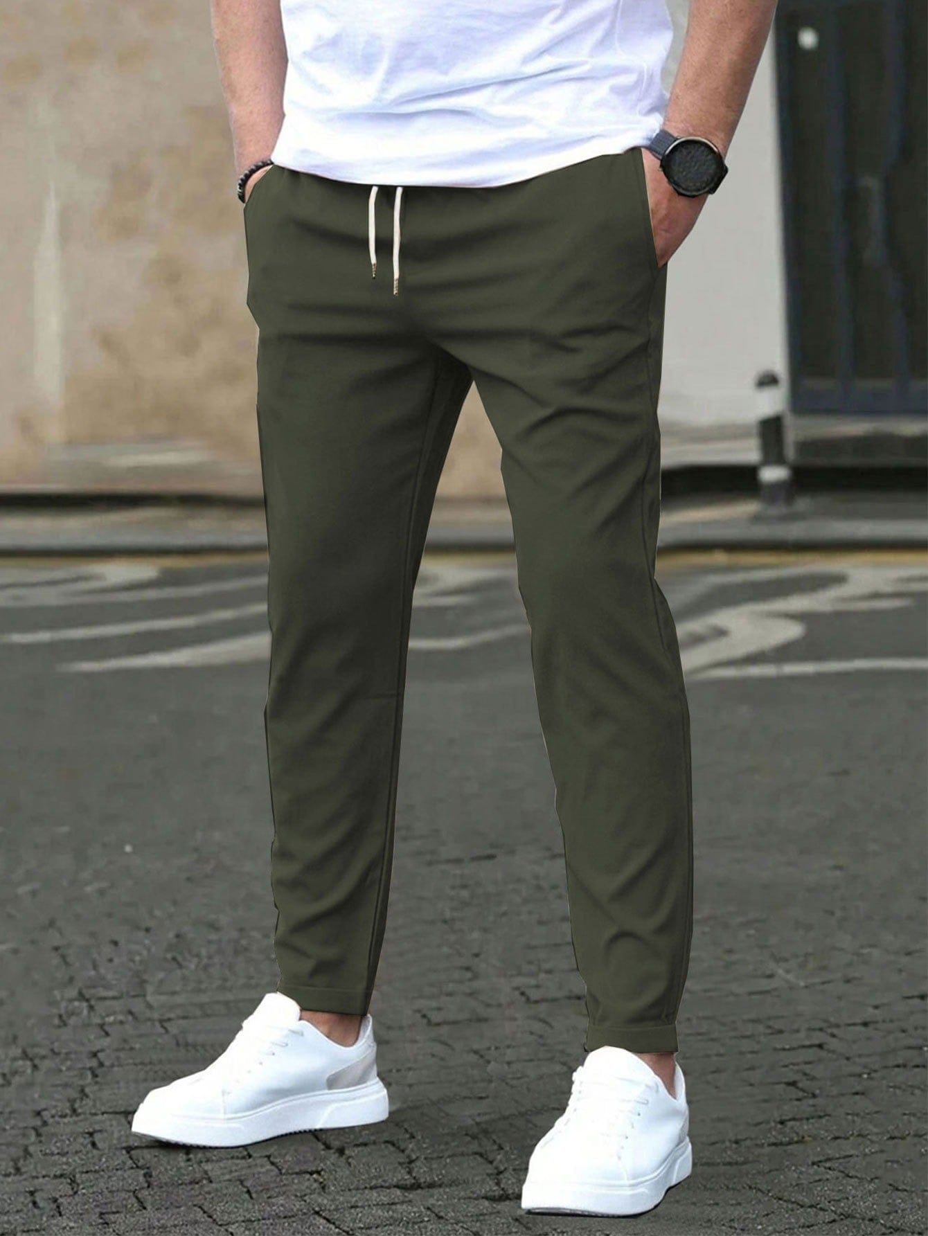 Performance Chinos