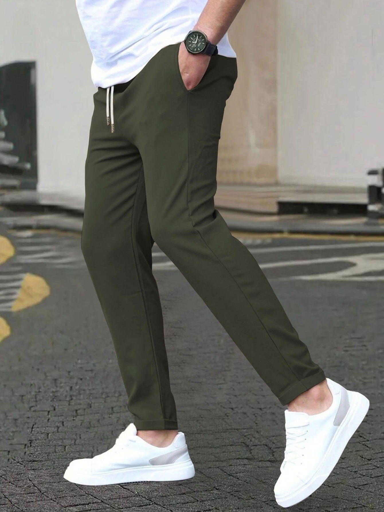 Performance Chinos