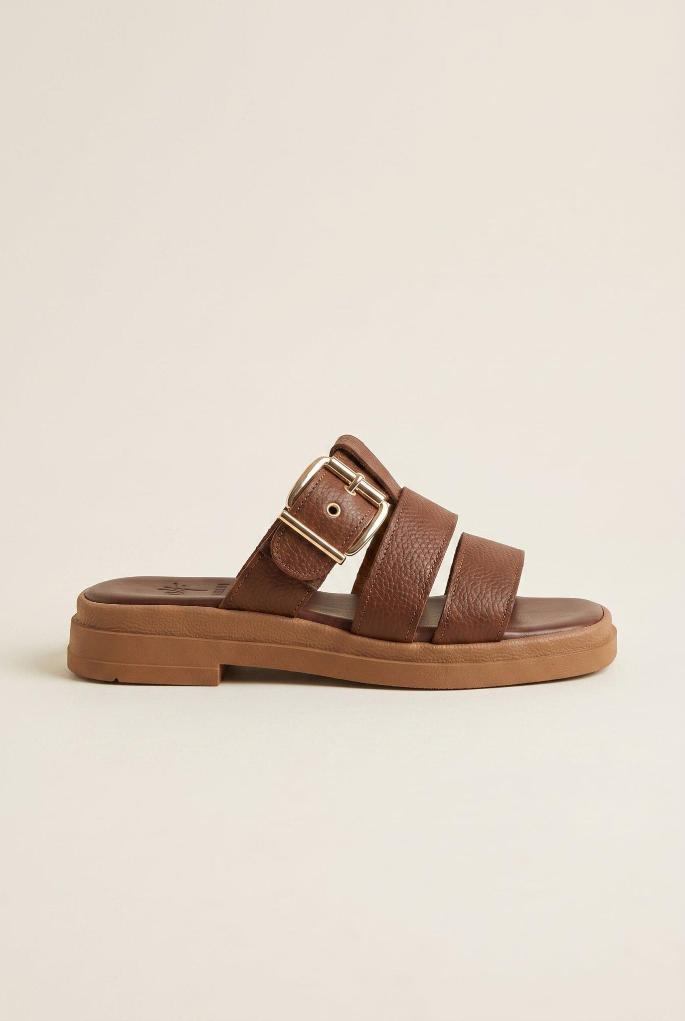 Sandalias con hebilla lateral - Marrón mate